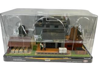 Menards Gold Line O Scale Building: Dakota Cabinet Factory LED Lights New