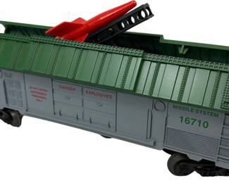 Lionel Boxcar US Army 16710 Gray Green with Rocket Launcher