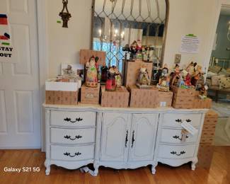 white painted credenza buffet, Jim shore Santa Claus collection