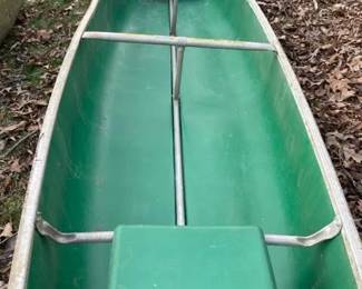 Sport Canoe - 12' American Fiber Lite 2 Wooden Seats, Broken Gunnel Marion Illinois'