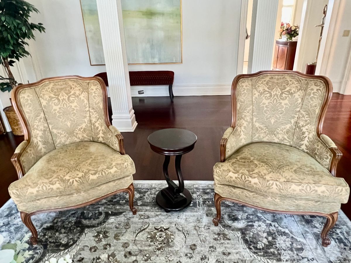 Rumson Moving Sale by Attic to the Basement starts on 3/30/2024