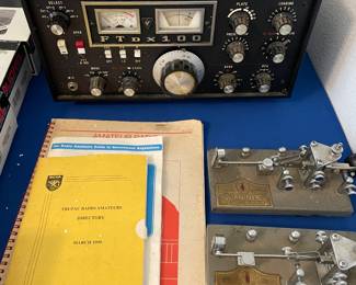 Ham Radio Transceiver: Yaesu Musen Co, Tokyo, Japan.     FTDX100 . With books and logs.   