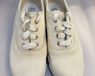 L.L. Bean cream women shoes. Size 9.