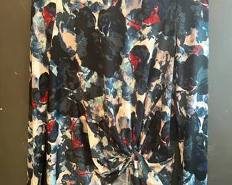 Simply Vera Vera Wang multi color top. Size medium. 
