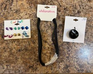 Costume jewellery. Pack of earrings, choker necklace, hard plastic ring. 