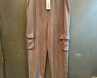 BB Dakota (Steve Madden) joggers. Size XS. 
95%rayon 5% elastane.