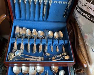 Wallace Stradivari sterling flatware 60+ pcs total with full 6pc service for 8 and serving pieces 