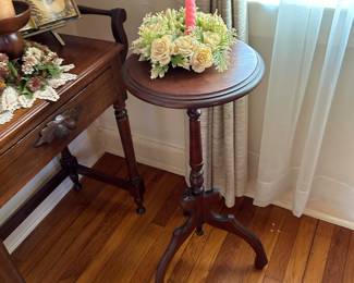 LOTS OF ANTIQUE TABLES