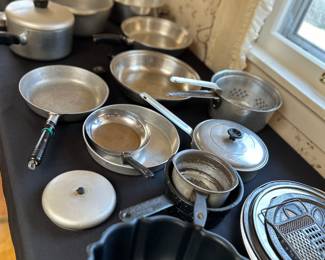 LOTS OF POTS AND PANS - LARGE LOT OF WEAREVER