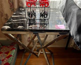 GEOEGE ZEE & CO TABLE