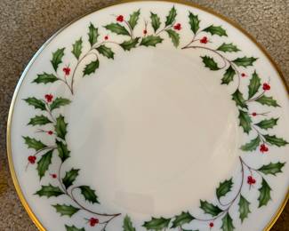 LENOX HOLIDAY PLATE