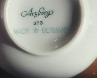 100s of pieces of Arzberg china
