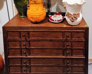 Howard Miller Signature Home Furnishings