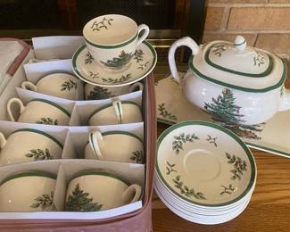 Christmas Tree Spode, Teacups, Saucers, Teapot, Underplate