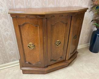 35 Vintage Butler Small Storage Consolemin