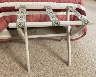 35 Folding Luggage Rackmin