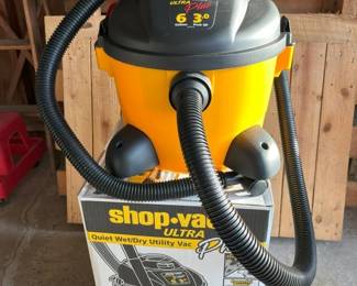 35 NIB Wet Dry Shop Vacmin