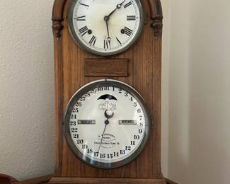 Rare Ithaca clock with two faces, one for time and one for day and date.
