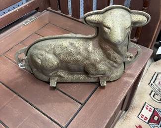 Griswold #866 Cast Iron Lamb Baking Mold