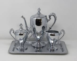 Vintage and gleaming: jazzy coffee service