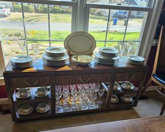 Gorgeous place setting for12 Vintage MIKASA China  - Antique Lace pattern