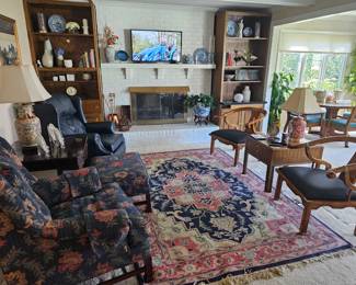 NICE Vintage Oriental area rug in Navy and Coral colors with fringe