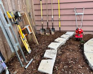 Shovels, Rake, Pitchfork, Portable Tripod Work Light