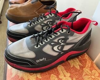 Gdefy - Gravity Defyer Ion Sneakers