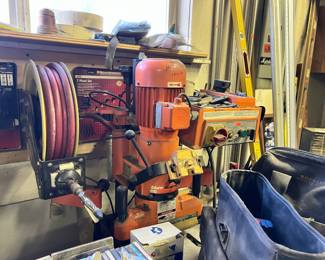 Blum Minipress - Model 2001