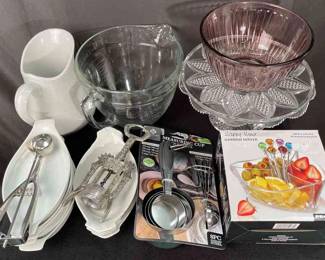 Wonderful Kitchen Lot!!!
