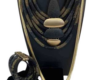 Dramatic Gold And Black Necklaces * Bracelet And Necklace Set Chico's * Erica Lyons New Choker Necklace
