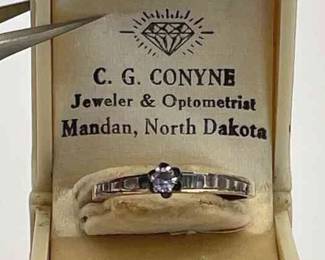 Tiny Diamond Vintage Ring * Possible Platinum Gold
