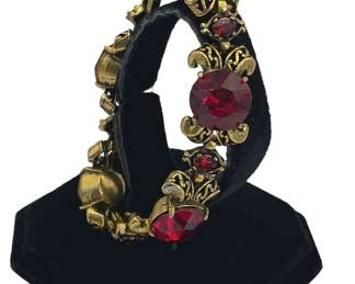 Hollycraft 1952 Vintage Gold Tone With Red Faceted Glass Bracelet
