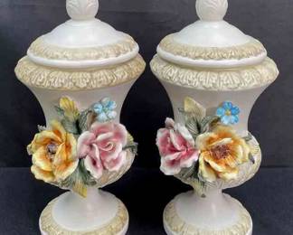 Made In Italy Capo Di Monte Lidded Urns
