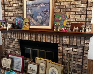 Across the entire house there are great pieces of art of all shapes, sizes and subjects! 