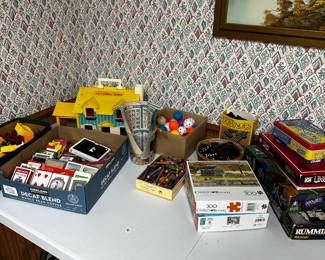 A nice assortment of vintage toys!