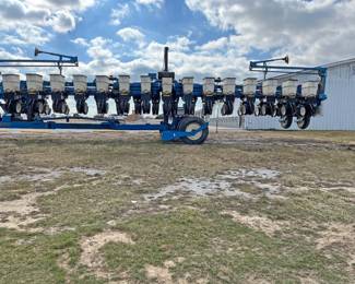 1 A8308 KINZIE PLANTER1x