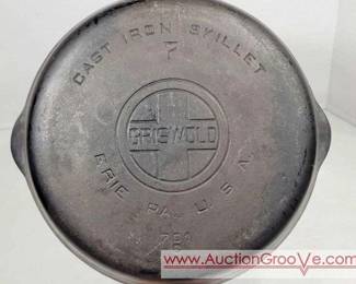 Griswold 7 Cast Iron Skillet
