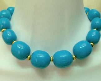 Turquoise lucite choker