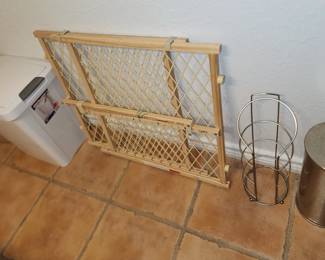 Gate - Trash Cans - Paperholders