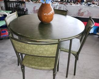 Round Vintage Game Table with 4 Chairs