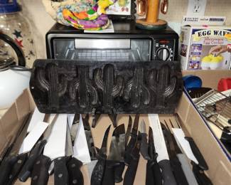 Kitchen Knives - Cast Iron - Broiler - Look at that cool Yarn Spool used for holding measuring Spoons