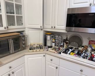 Oster Oven
Kitchen Gadgets 