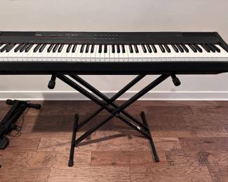 Yamaha Keyboard 