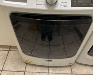 Maytag Washer- like bee