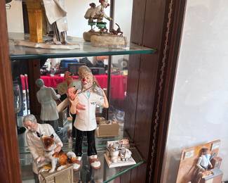 More Veterinarian figures