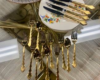 ONEIDA COMMUNITY GOLD Flatware, 20 Pieces, 4 Place Settings 
