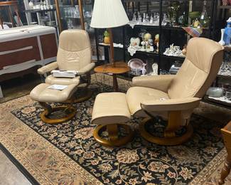 Side View of EKORNES Leather STRESSLESS Chairs 