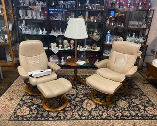 His and Hers EKORNES STRESSLESS Genuine Leather Reclining Chairs with Ottomans, with original Owners Manuels 