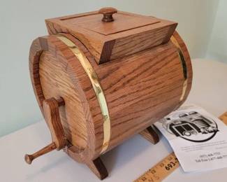 Reproduction oak butter churn